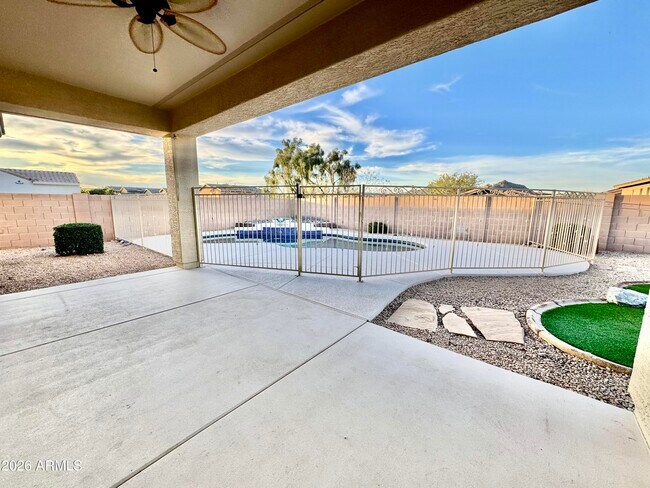 Building Photo - 6858 W Mazatzal Dr