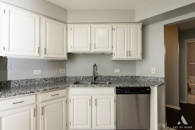 Building Photo - 61 Willow Pkwy