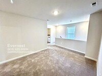 Building Photo - Beautiful 4-Bedroom Home with Modern Ameni...