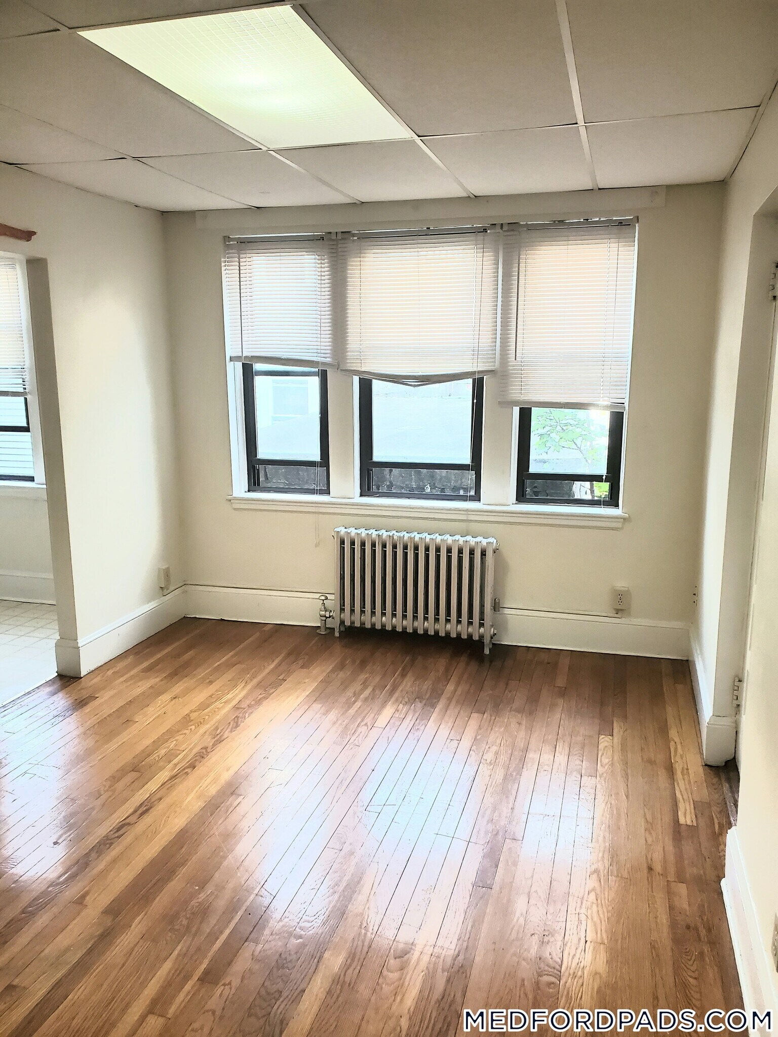 Building Photo - 53 Fellsway W