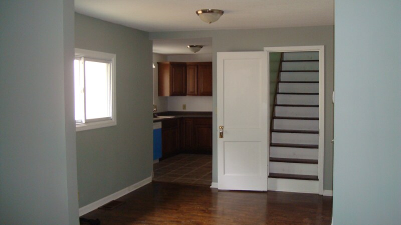 Building Photo - 18 W 80th St