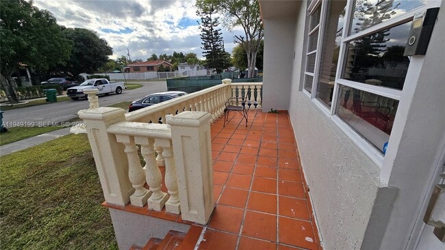 Building Photo - 8261 SW 34th Terrace