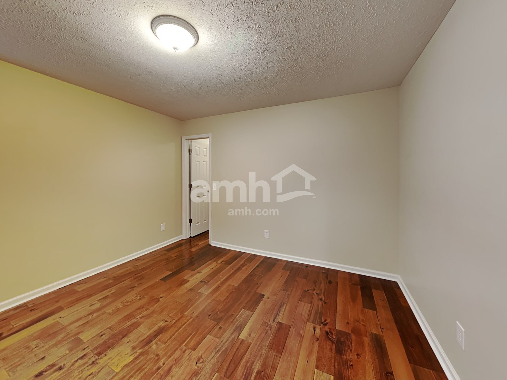 Building Photo - 5826 Columbia Cir