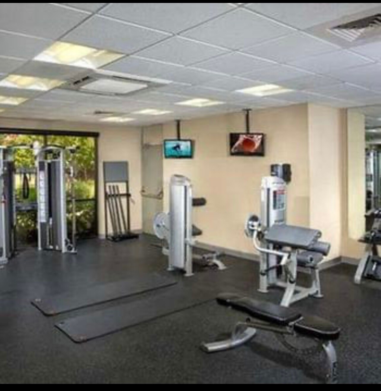 Building Photo - 3313 Wyndham Cir