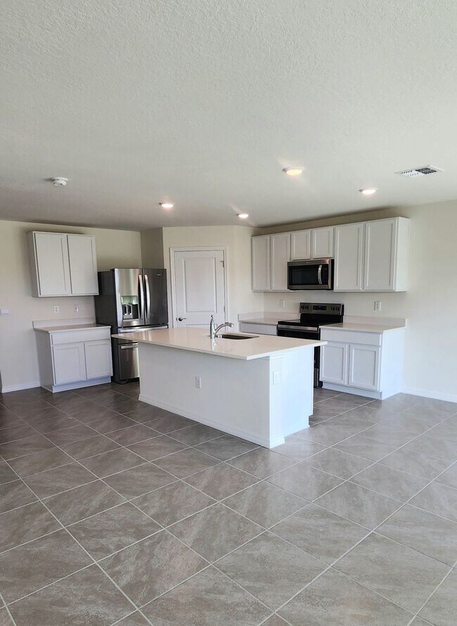 Building Photo - 5/3 New Construction Home in Avalon Woods