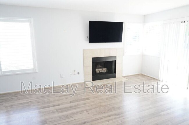 Building Photo - 10115 E Mountain View Rd