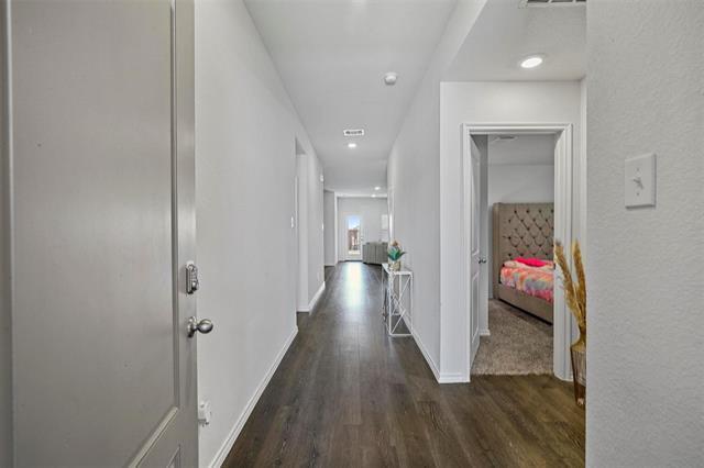 Building Photo - 3000 Buttonbush Dr