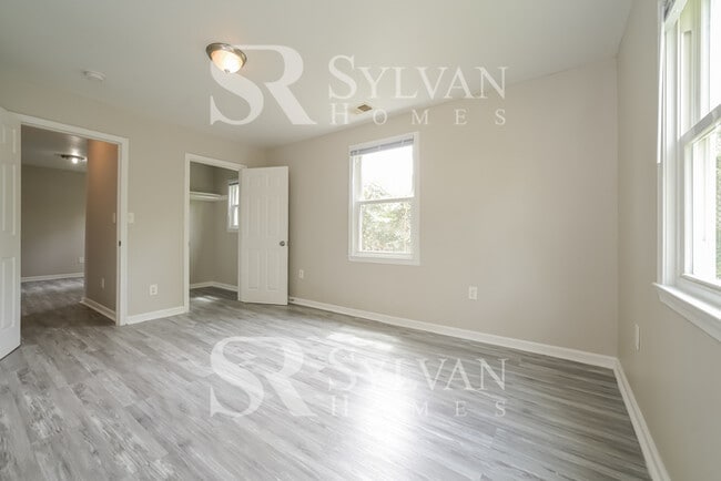 Building Photo - Charming 3BR 2BA home