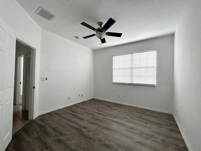 Building Photo - 3137 Grandiflora Dr