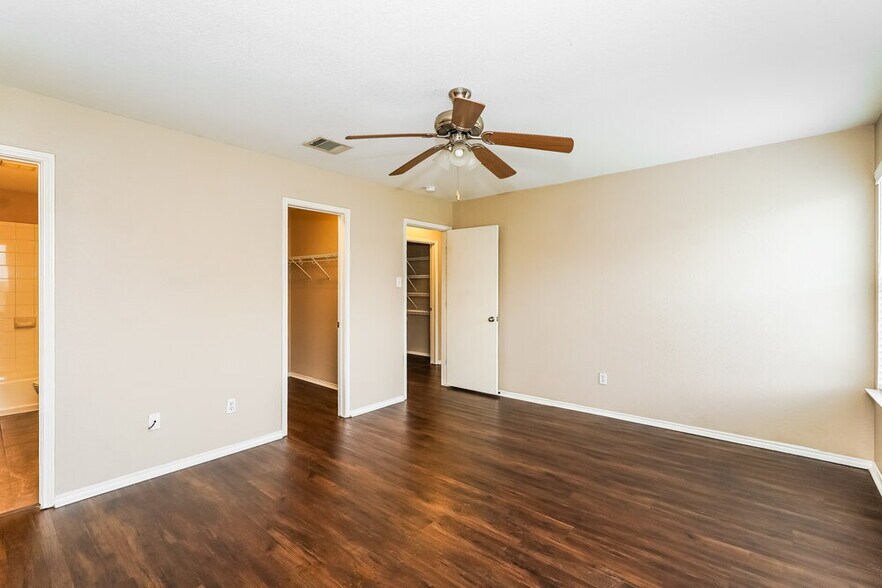 Building Photo - 348 Dakota Ridge Dr