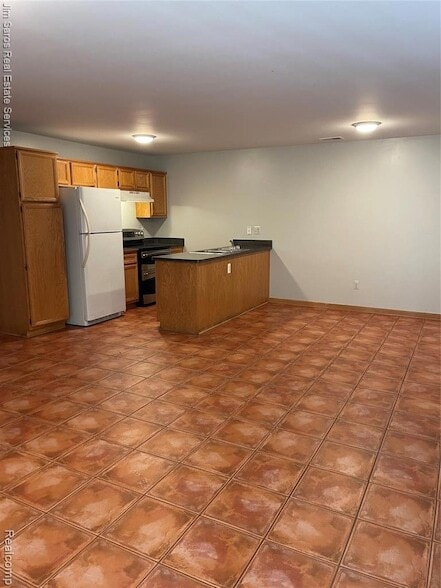 Building Photo - 24002 Wedgewood Cir