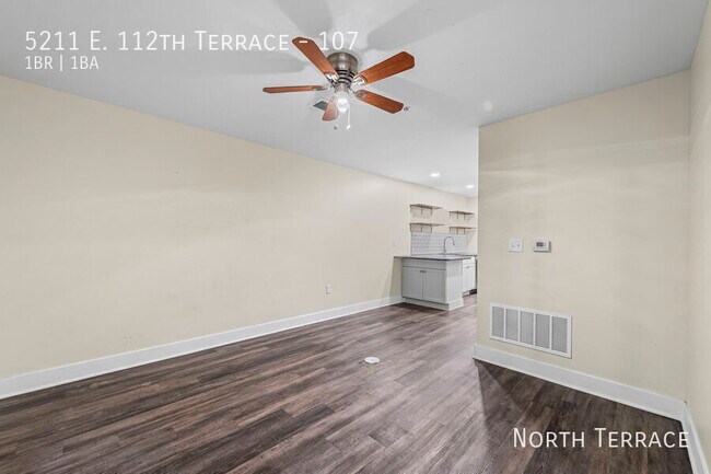 Building Photo - 5211 E 112 Terrace