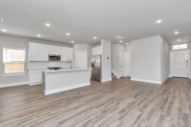 Building Photo - Welcome to the Holly — Spacious Comfort, Modern Style.