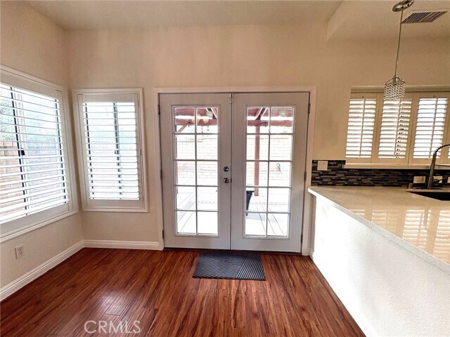 Building Photo - 7280 Comiso Way