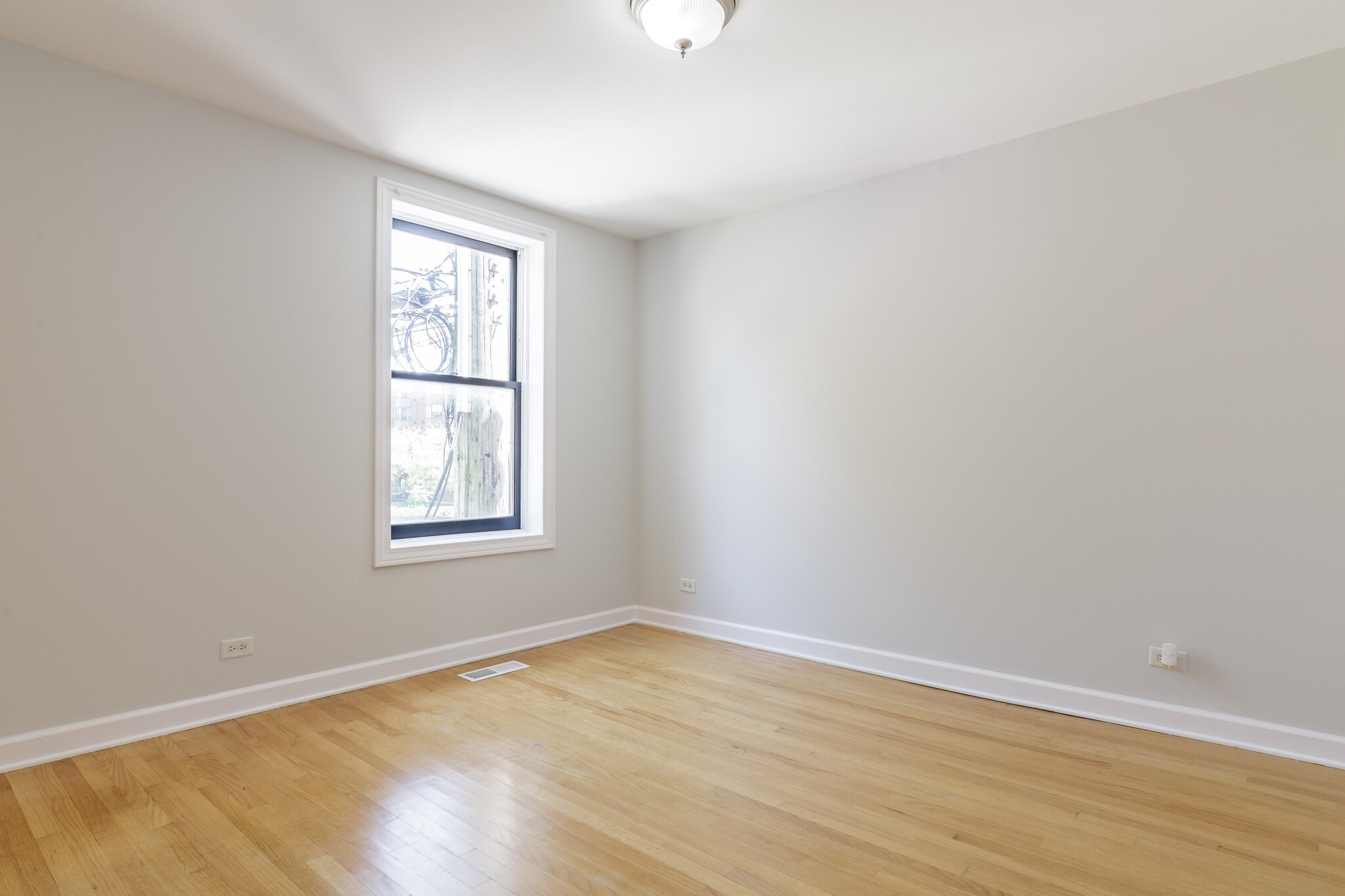 Building Photo - 315 S Ashland Ave