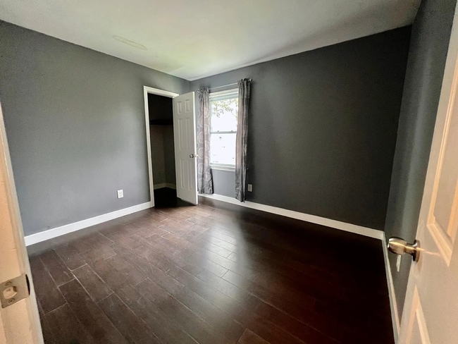Building Photo - FOR RENT SALEM LAKES AREA VIRGINIA BEACH!