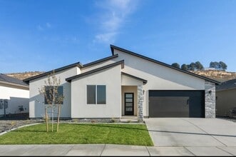 Building Photo - 6646 W 24th Ave