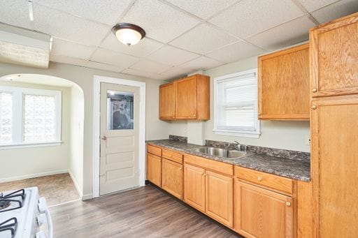 Building Photo - Beautifully remodeled 3 bed 1 bath colonial in East Akron !