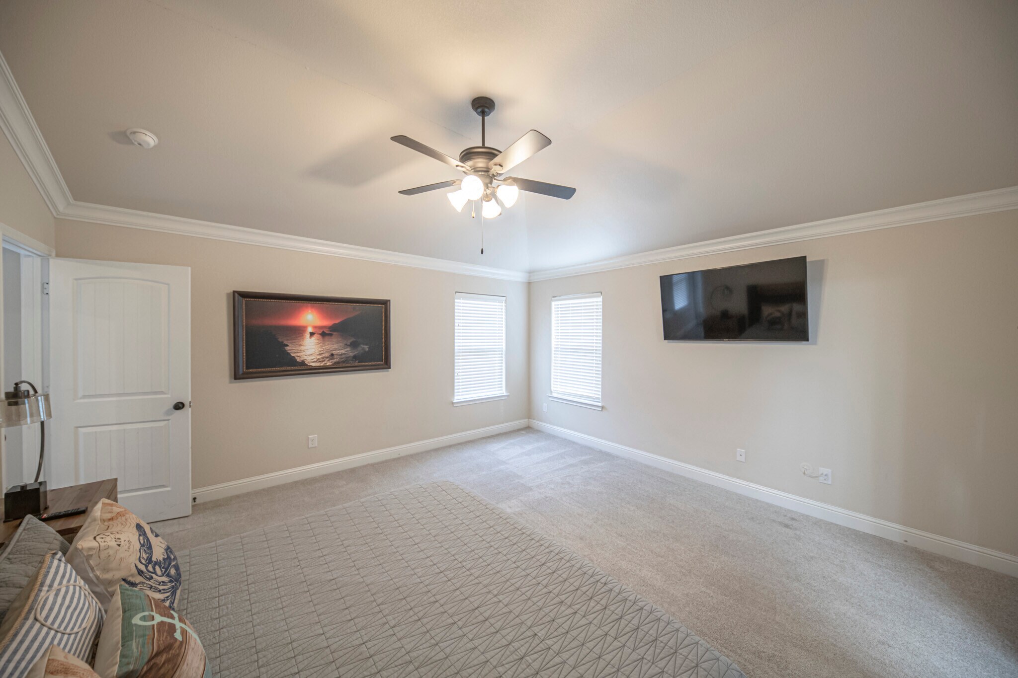 Building Photo - 6922 Ranch Hand Dr