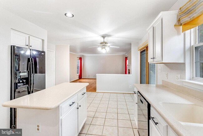 Building Photo - 15385 Bevanwood Dr