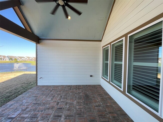 Building Photo - 2149 Rope Maker Rd