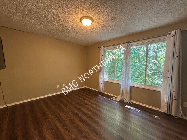 Building Photo - 2177 White Cornus Ln