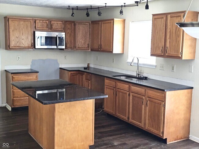 Building Photo - 3916 Jekyll Ct