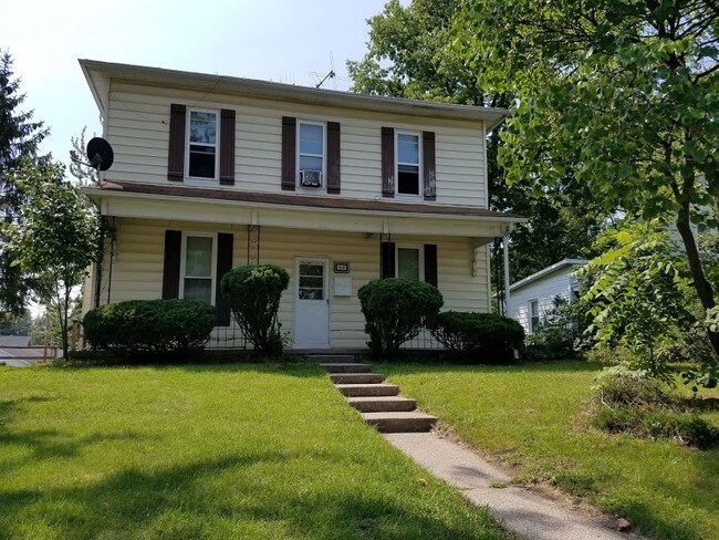 310 1/2 S. Washington St., Warsaw, IN 46580 - 310 S Washington St