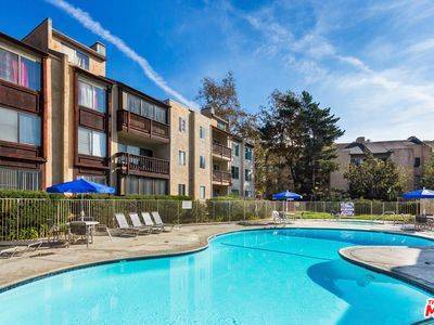 Building Photo - 1311 Summertime Ln