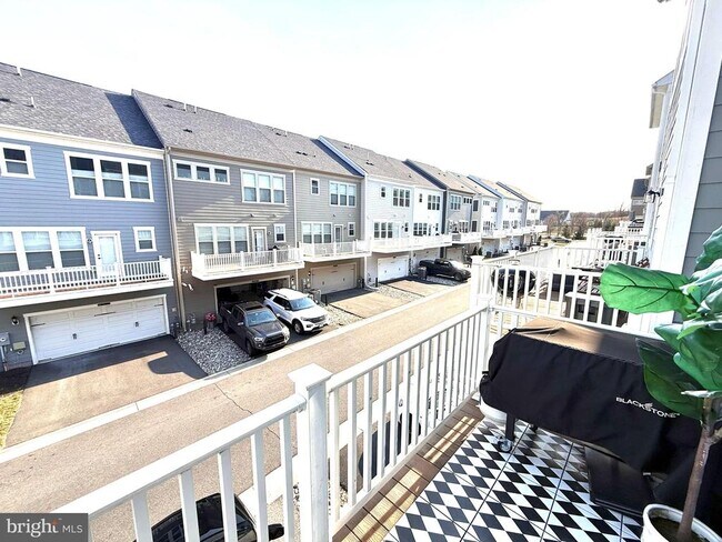 Building Photo - 17351 Redshank Rd