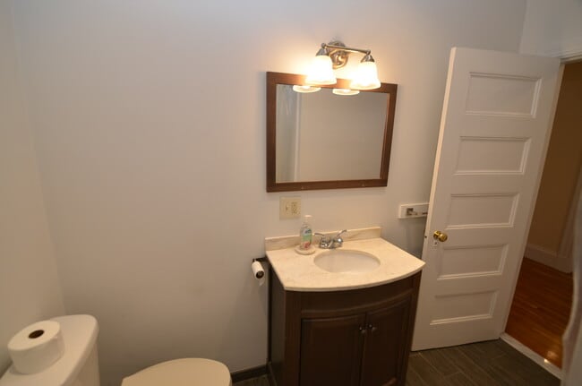 Building Photo - 51-2 North Ave