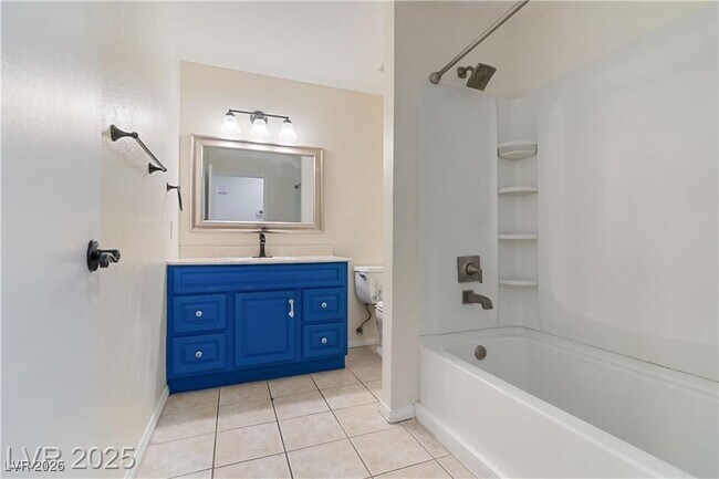 Building Photo - 7213 Lakeland Ct