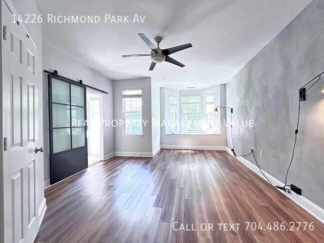 Building Photo - 14226 Richmond Park Ave