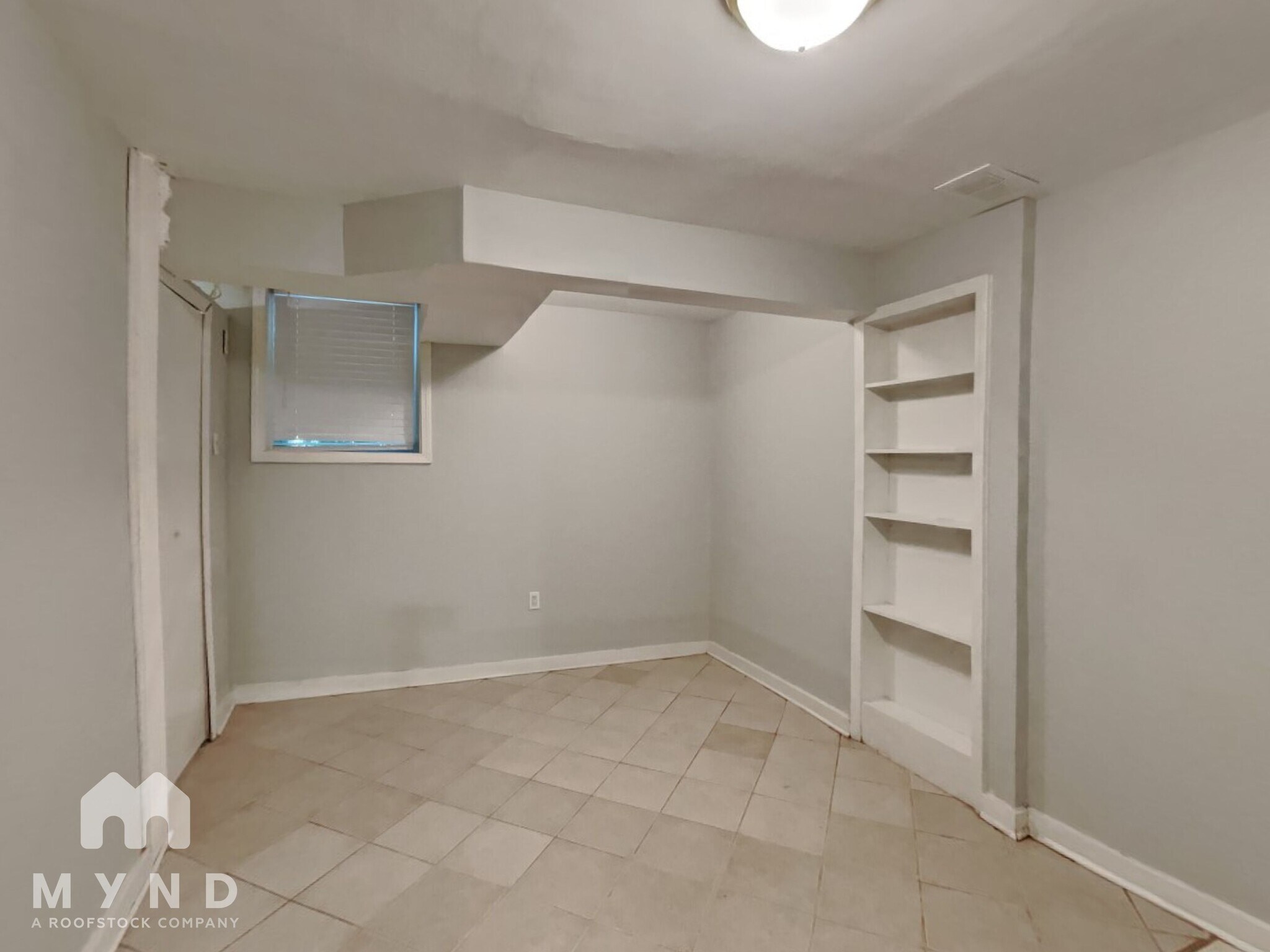 Building Photo - 1600 Arden Dr SW
