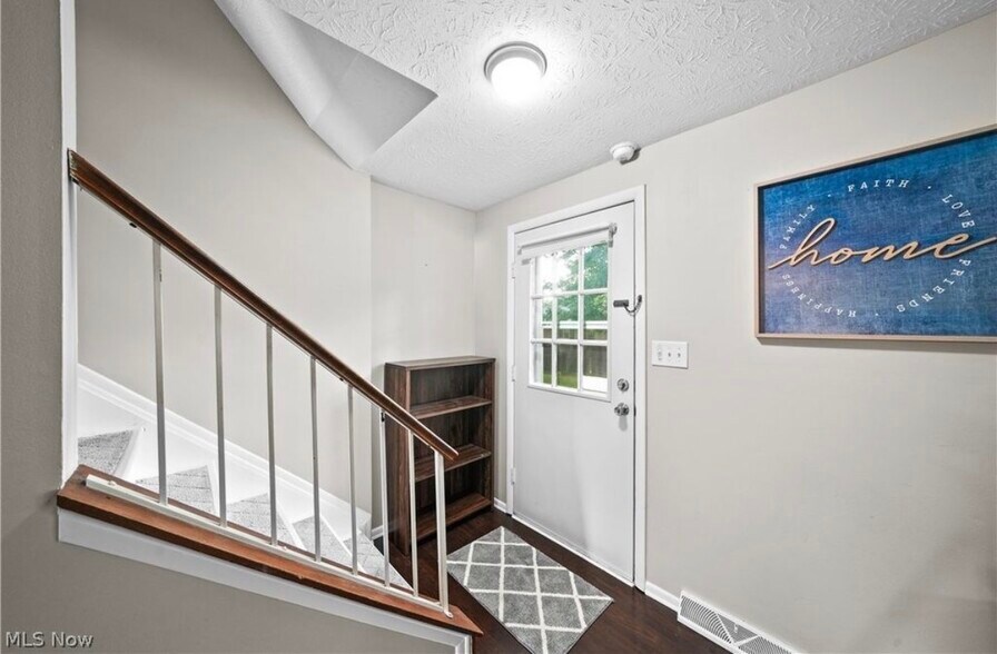 Building Photo - 1799 Higby Dr