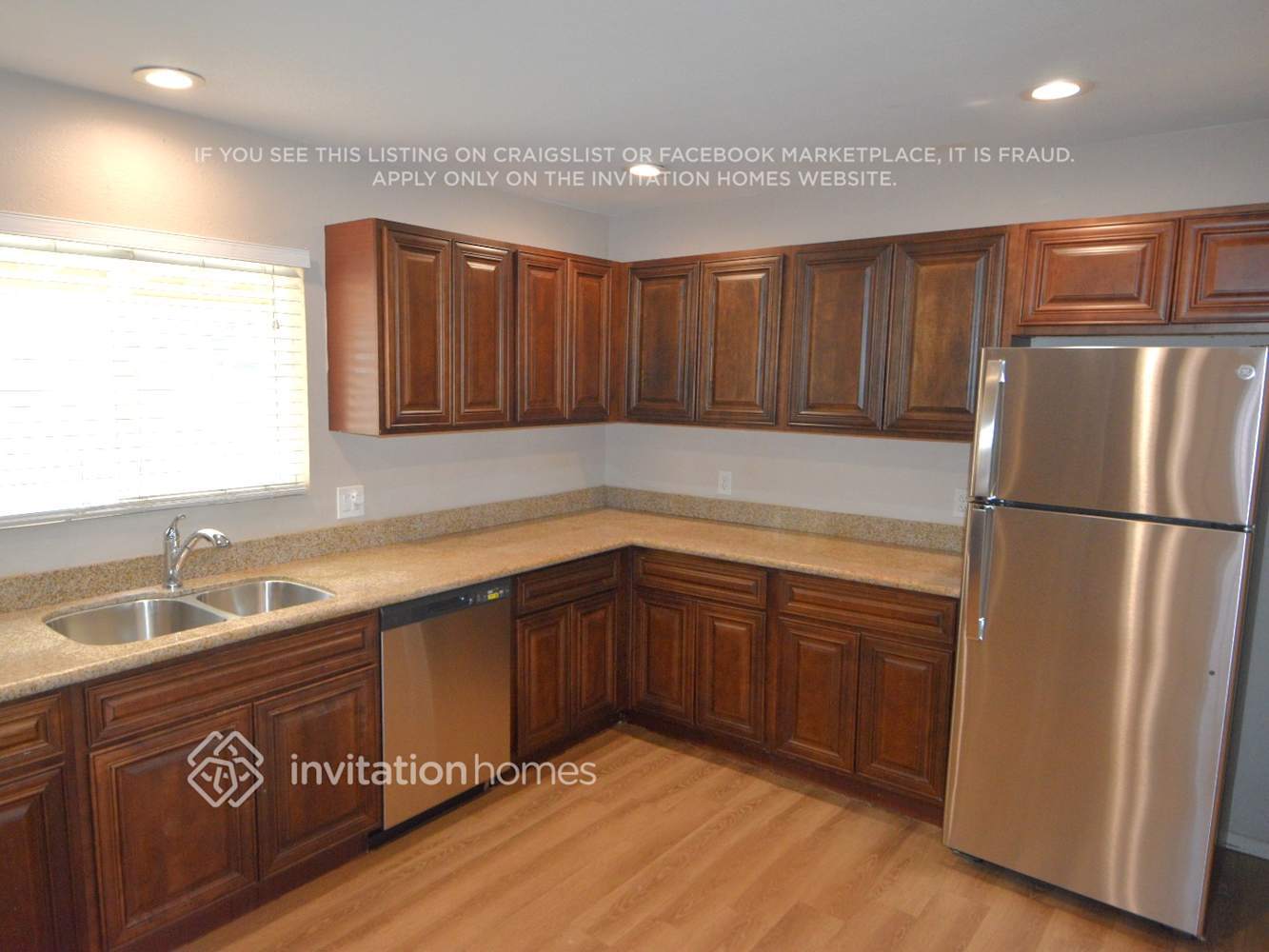 Building Photo - 1001 E Ruth Ave