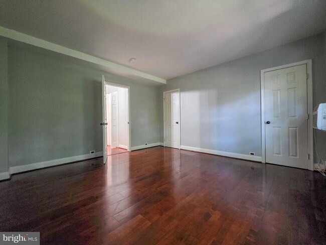 Building Photo - 3710 Gunston Rd