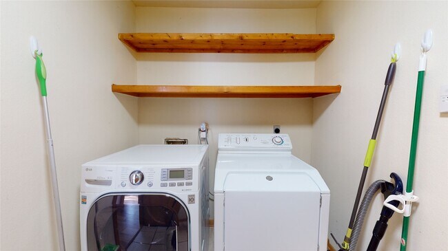 Building Photo - 11 Sand Piper Pl