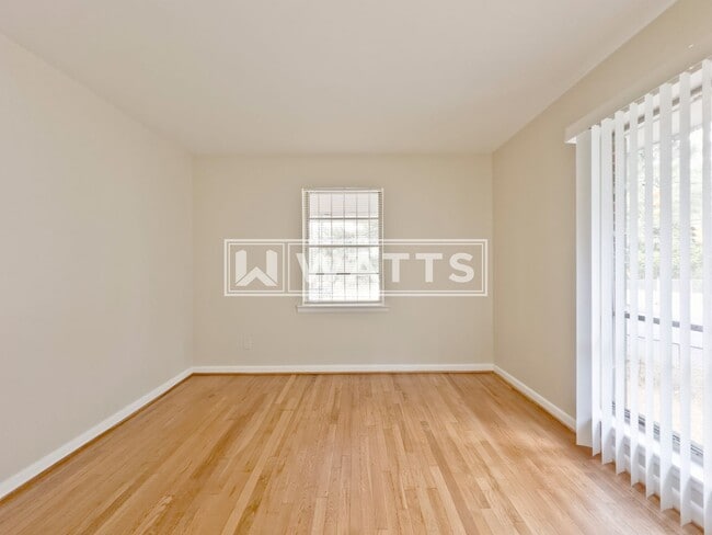 Building Photo - 4-Bedroom, 1.5-Bath Home in Hueytown