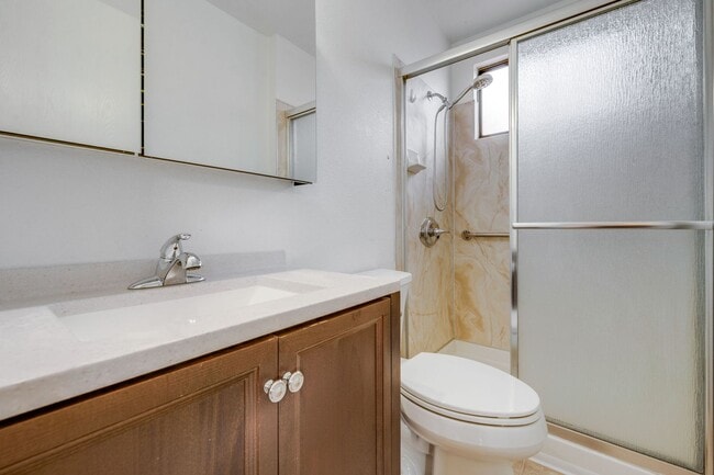Building Photo - Charming Single-Story 3 Bed Home Two Car Garage & Spacious Yard!