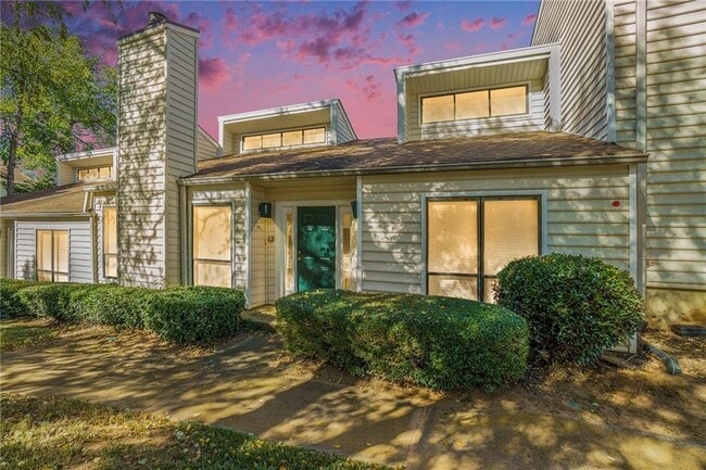 Building Photo - 603 Serramonte Dr