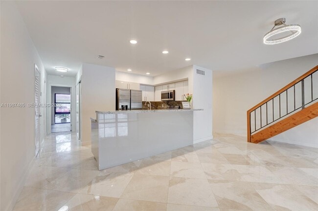 Building Photo - 8352 Dundee Terrace