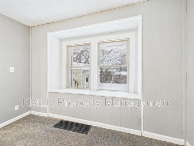 Building Photo - 754 Arcadia Ave