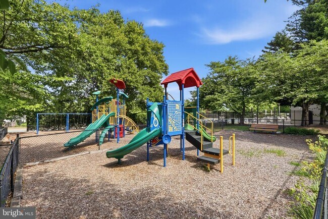 Building Photo - 14214 Beddingfield Way
