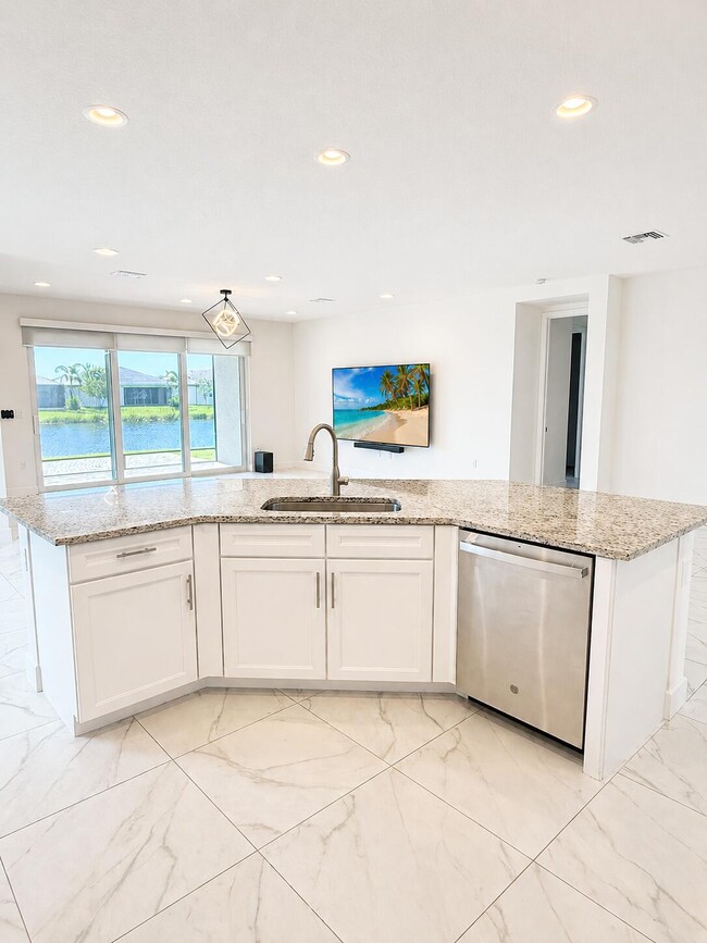 Building Photo - 11765 SW Poseidon Way