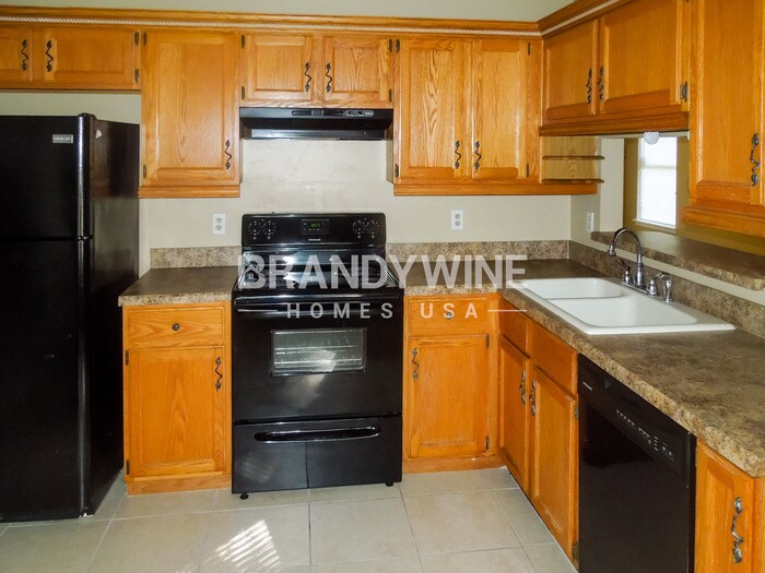 Building Photo - 7987 Domingue Ct