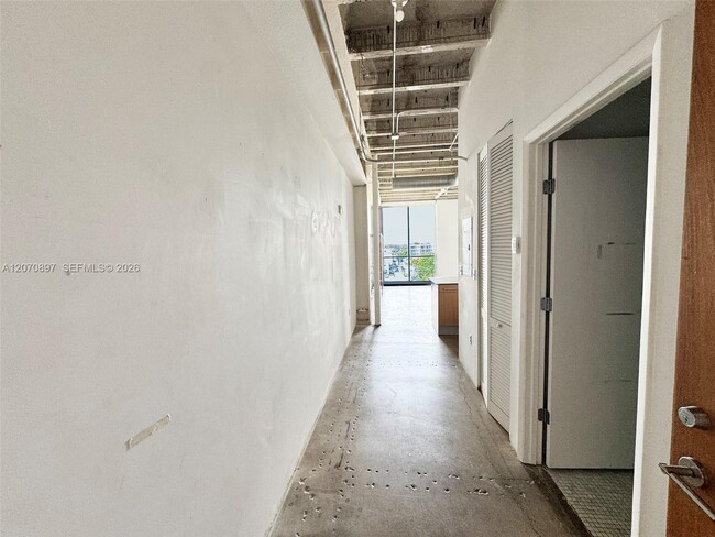 Building Photo - 8101 Biscayne Blvd