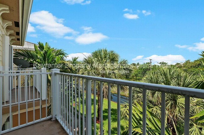 Building Photo - 4649 SW 75th Way
