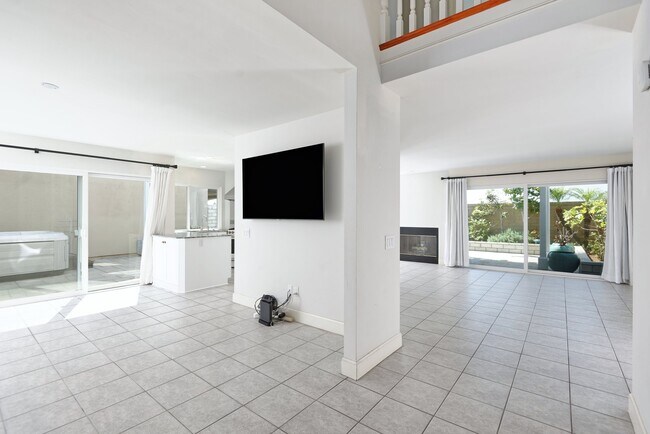 Building Photo - 48 Half Moon Bend