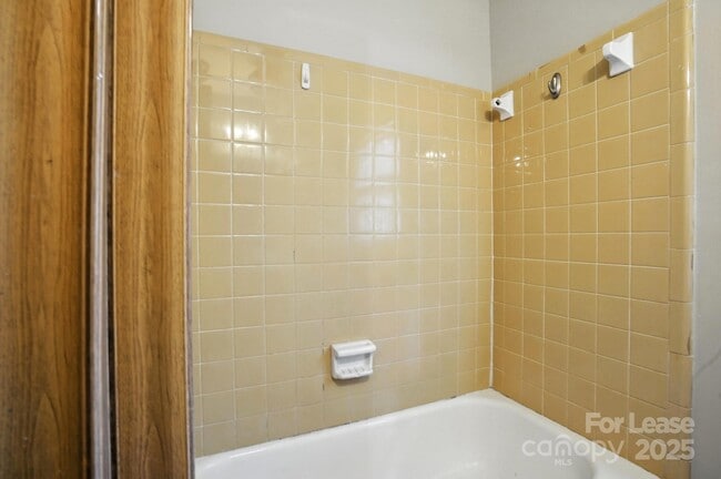 Building Photo - 701 Gaywood Dr